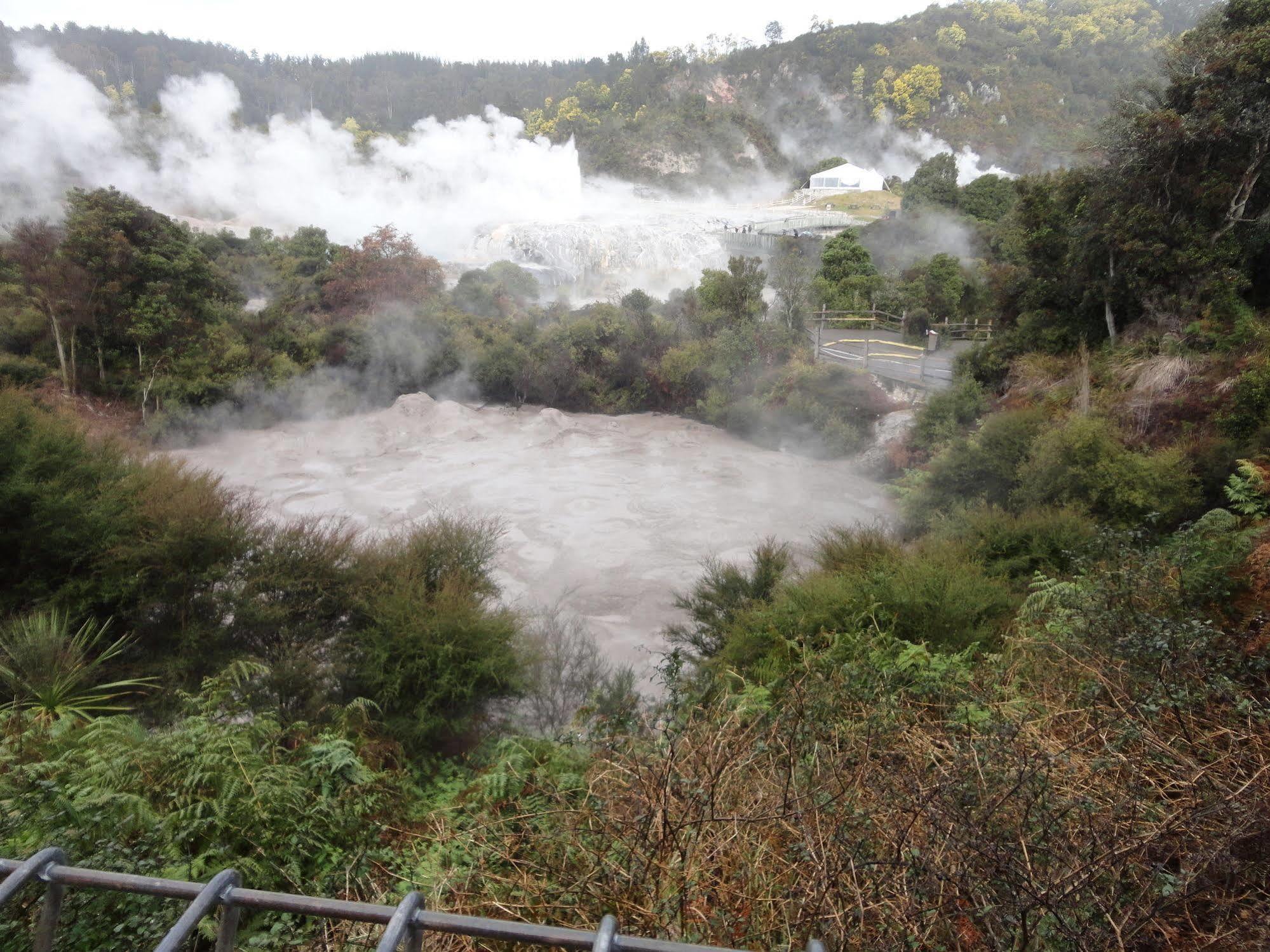 Silver Oaks Hotel - Geyserland Rotorua Exteriör bild