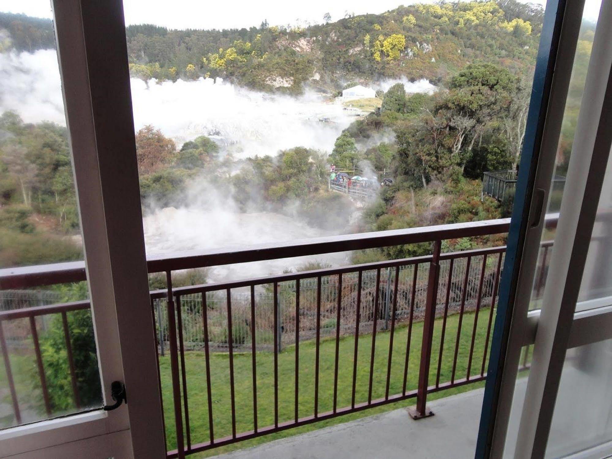 Silver Oaks Hotel - Geyserland Rotorua Exteriör bild